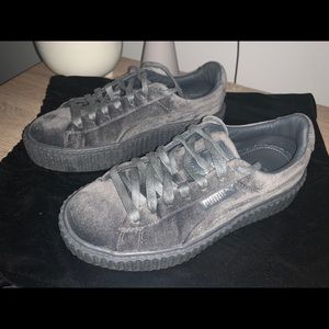 Fenty Pumas for sale, size 6!